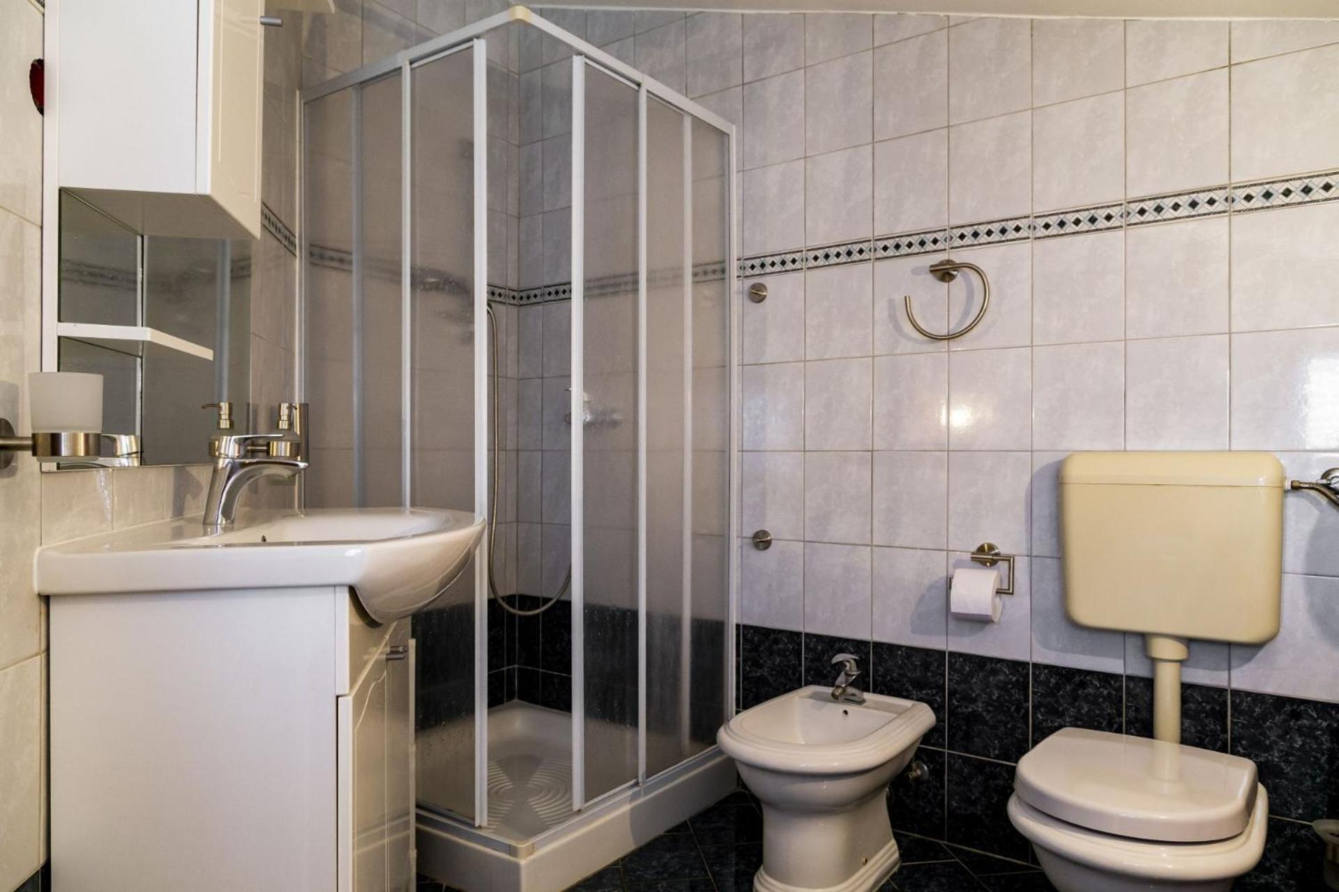 Apartments Mir Fazana Luaran gambar