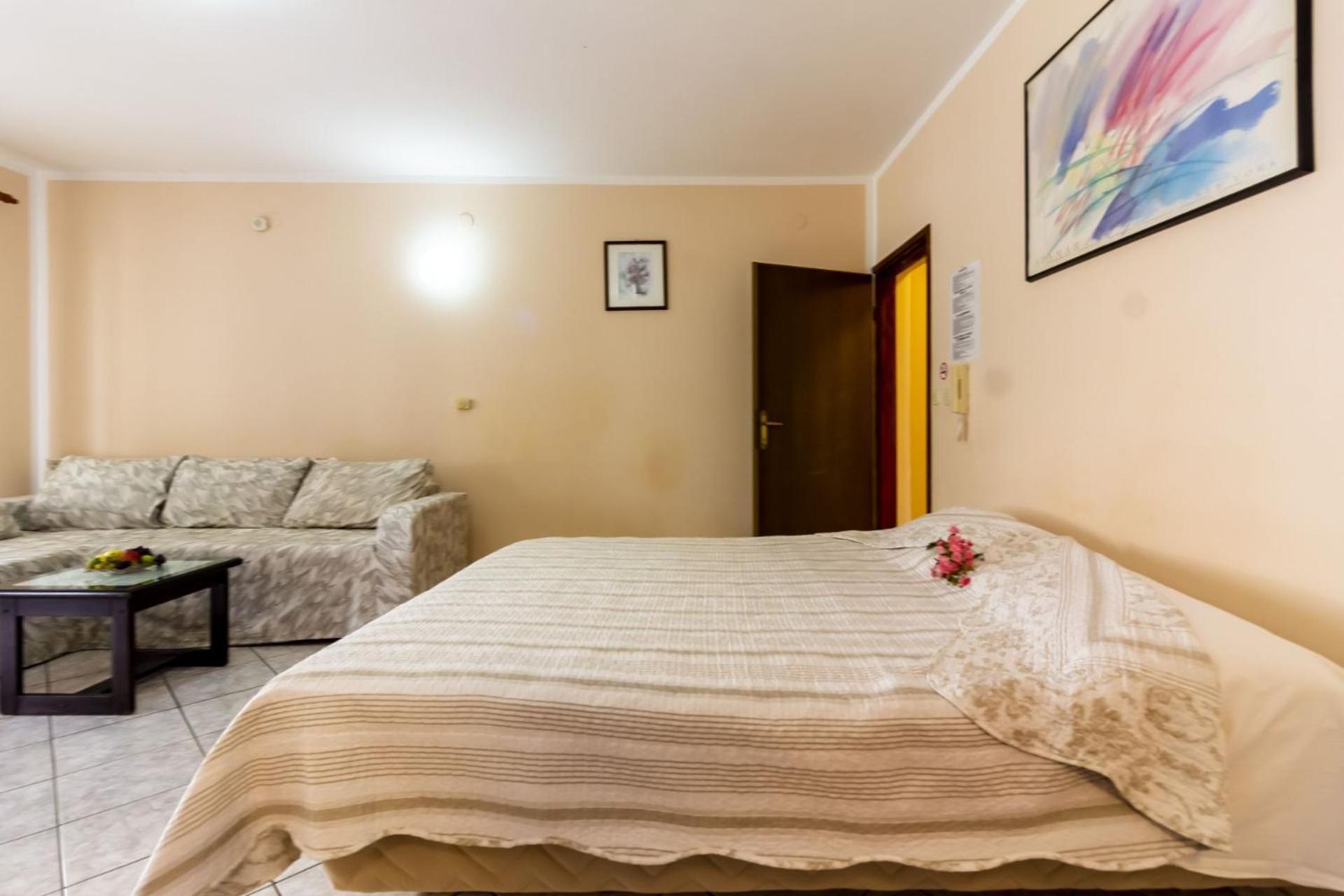 Apartments Mir Fazana Luaran gambar