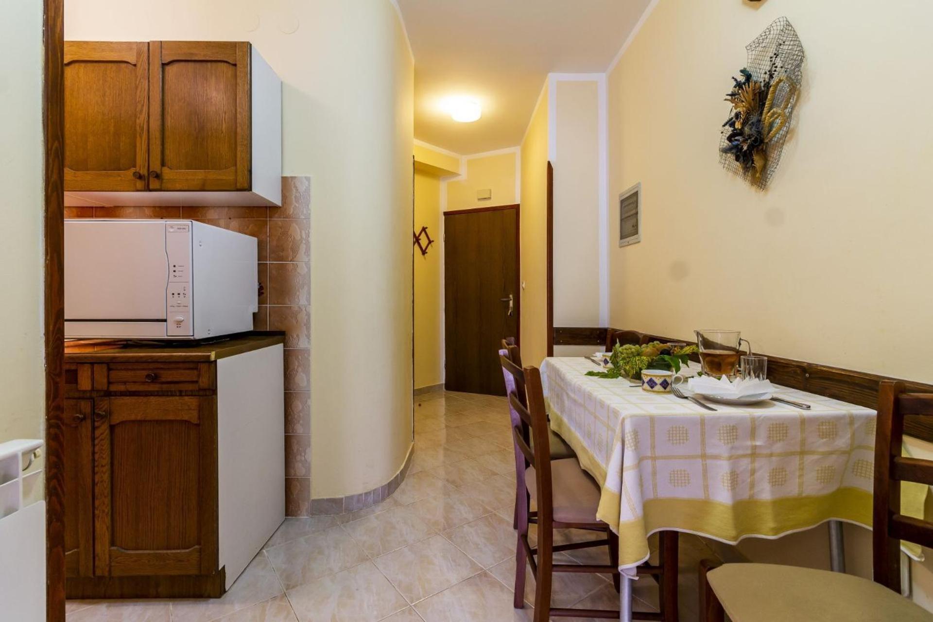 Apartments Mir Fazana Luaran gambar
