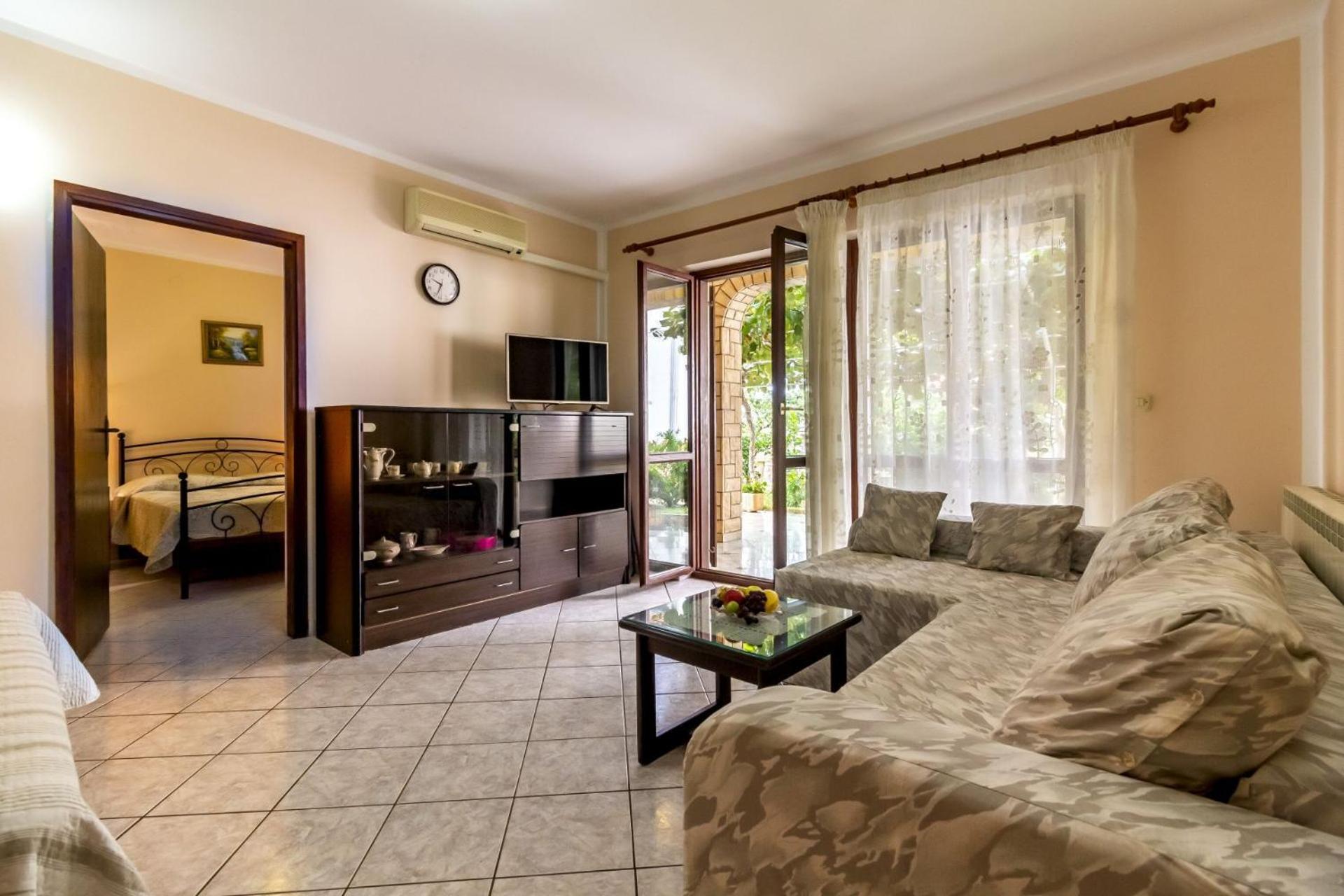 Apartments Mir Fazana Luaran gambar